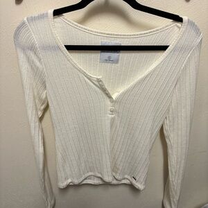 Hollister Off-White Ribbed Long Sleeve Tee